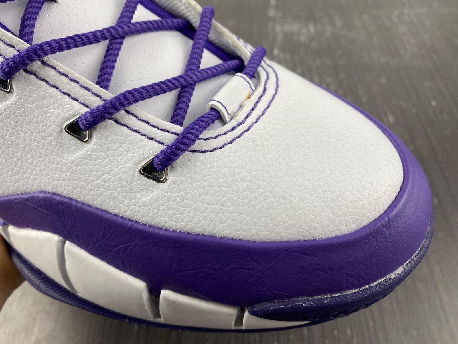 nike zoom kobe 1 protro 