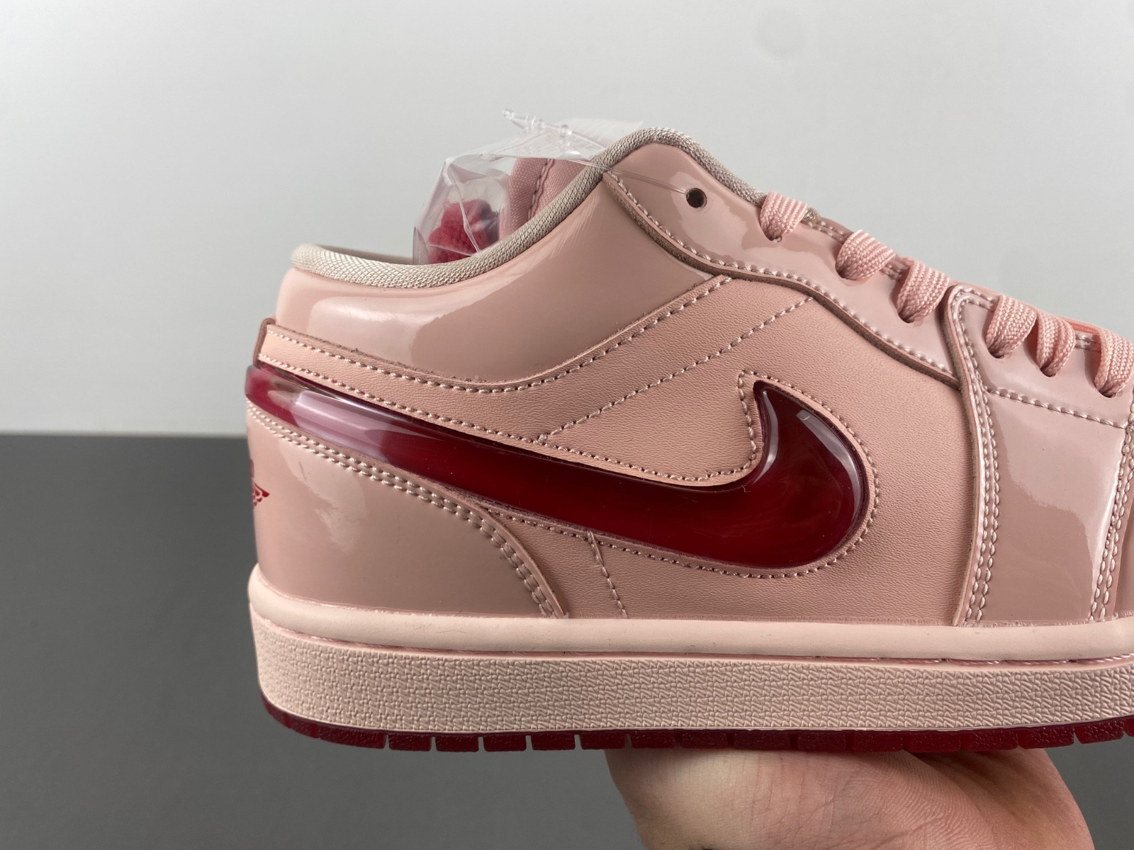 Air Jordan 1 Low "Valentine