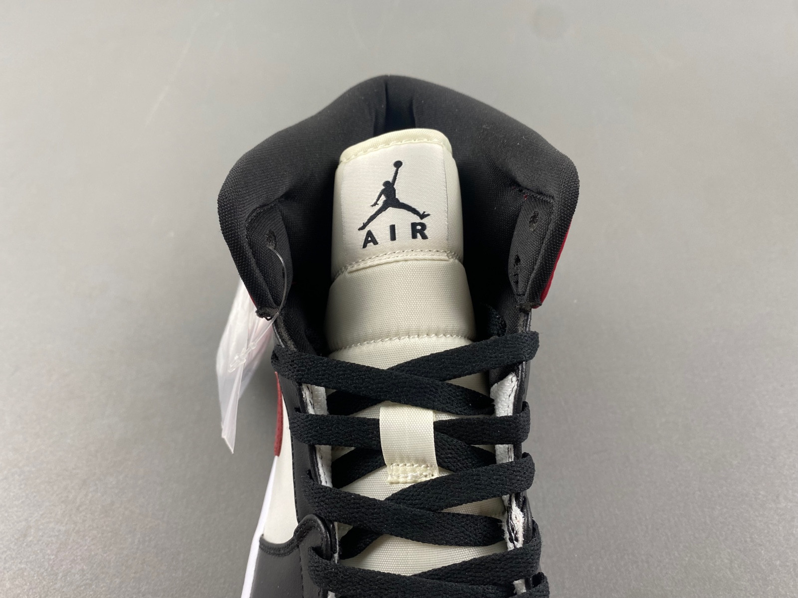 air jordan 1 mid women