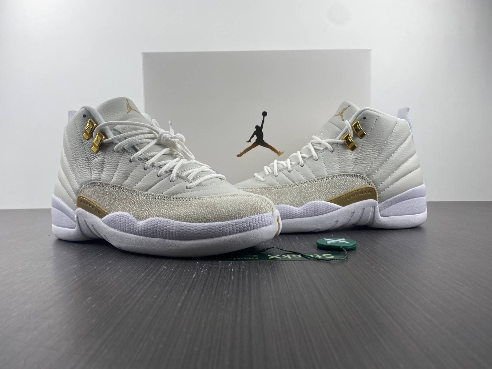 air jordan 12 retro ovo white 873864-102