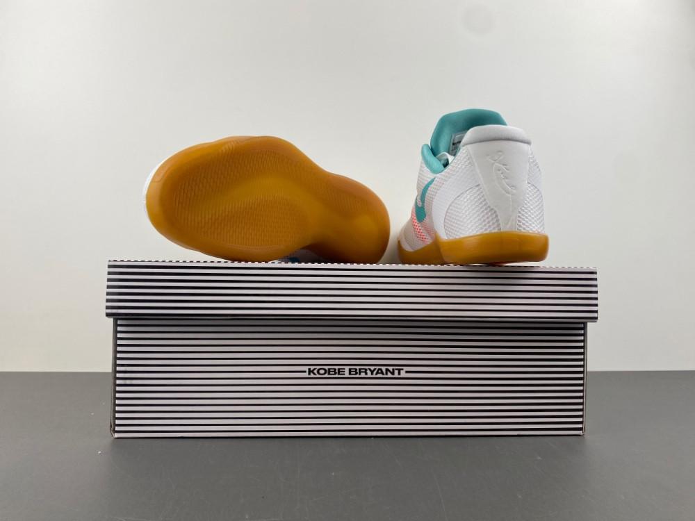 Nike Kobe 11 EP 