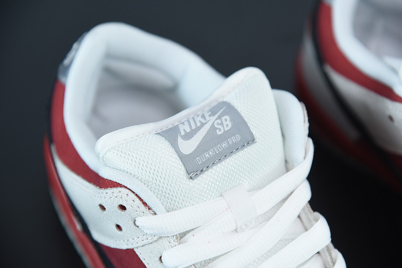 nike dunk low “roller derby” 313170-601