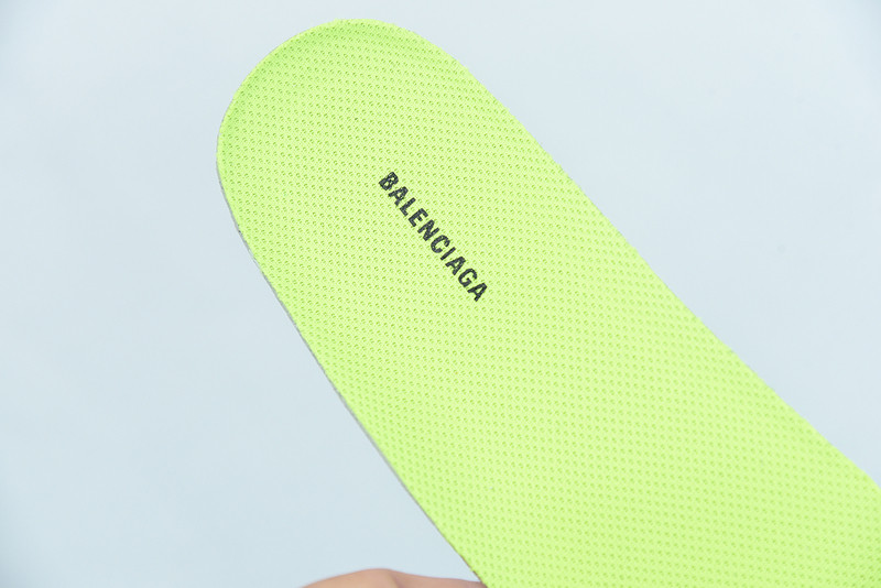 bc triple s trainer 536737 w09o3 1801