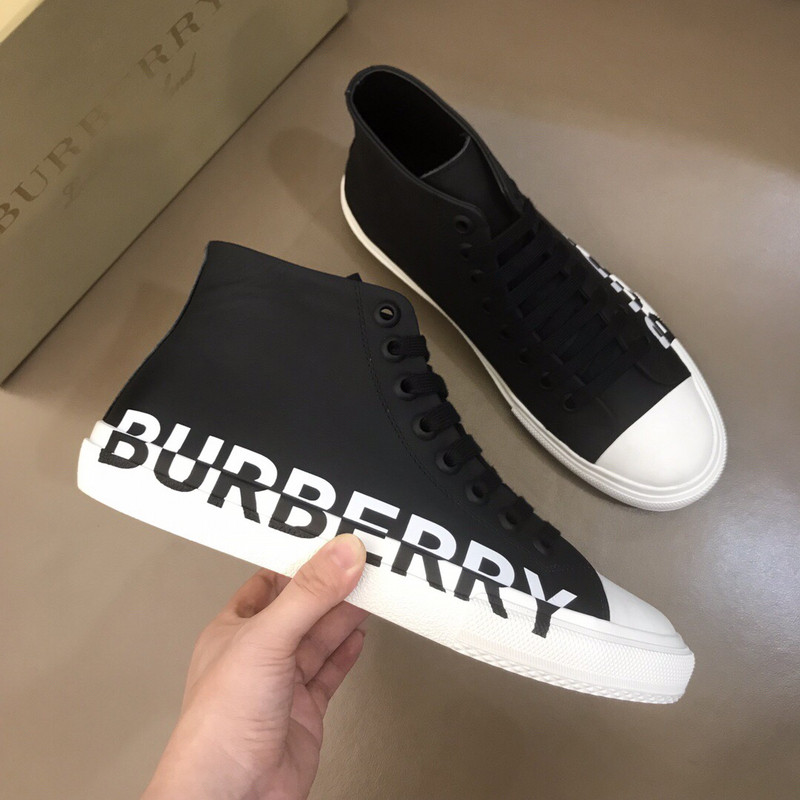 B**rry sneaker