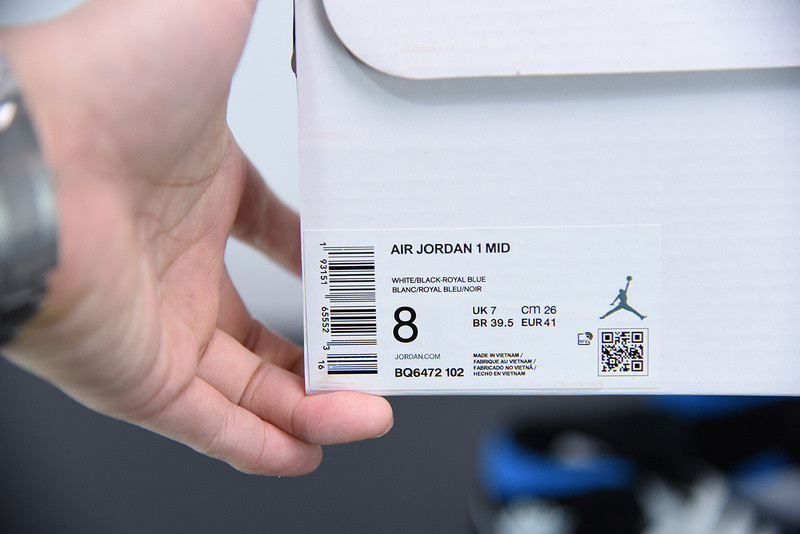 air jordan 1 mid wmns royal black white bq6472-102