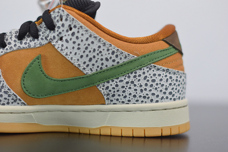 nike sb dunk low “safari” cd2563-002