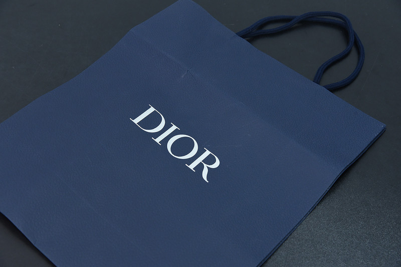 dio* b23 oblique high-top sneaker