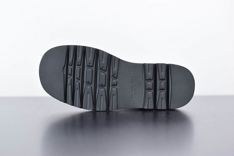 Bo*te*ga ve*ne*ta sneaker