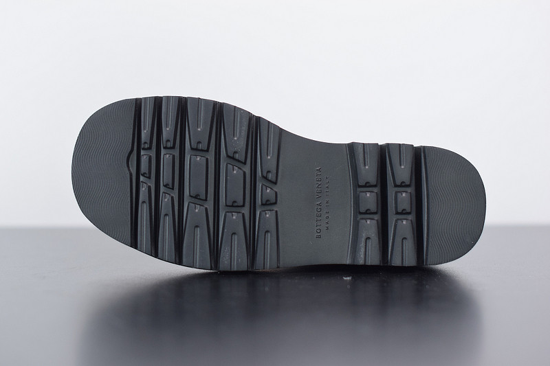 Bo*te*ga ve*ne*ta sneaker