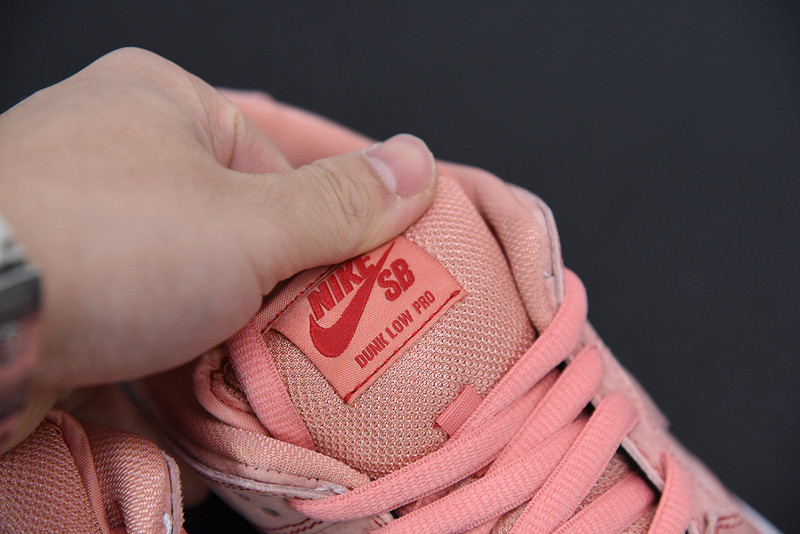 nike sb dunk low “pink pig” cv1655-600