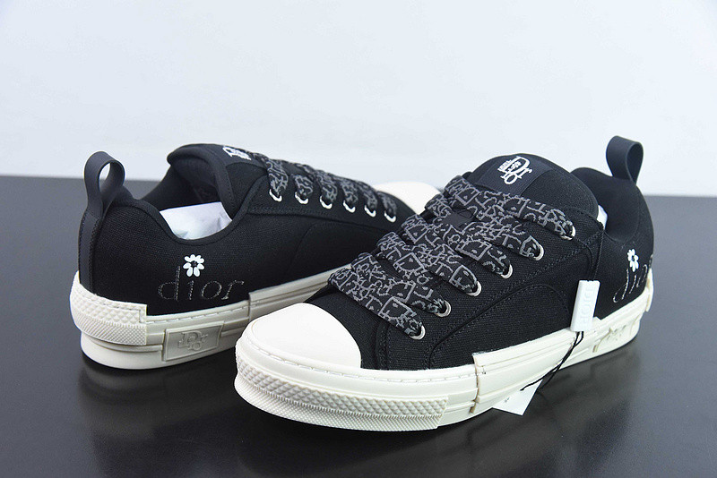 dio* x converse sneaker