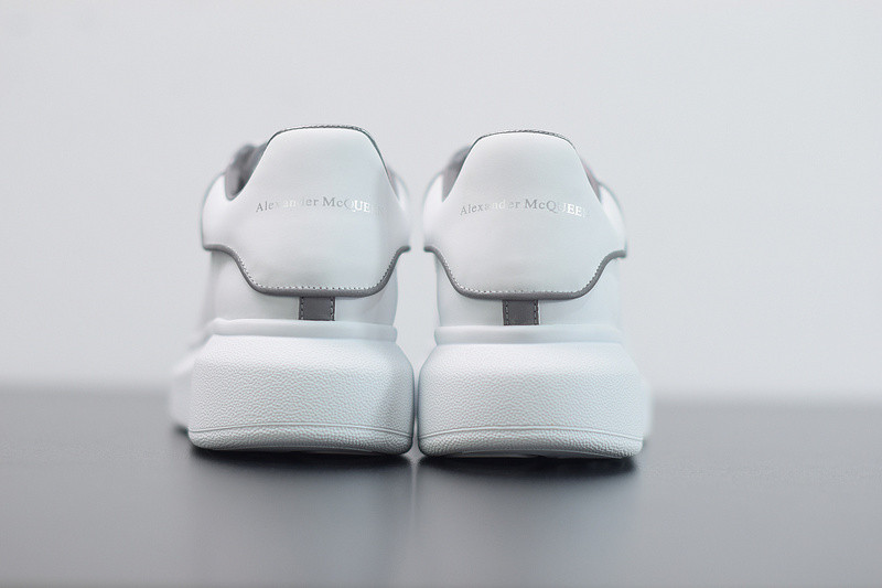 alexer mceen sneakers