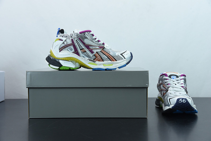 Ba*len*cia*ga runner sneaker