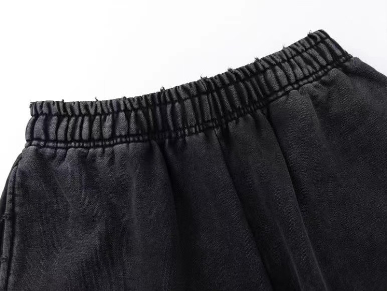 Ba*len*cia*ga clothes