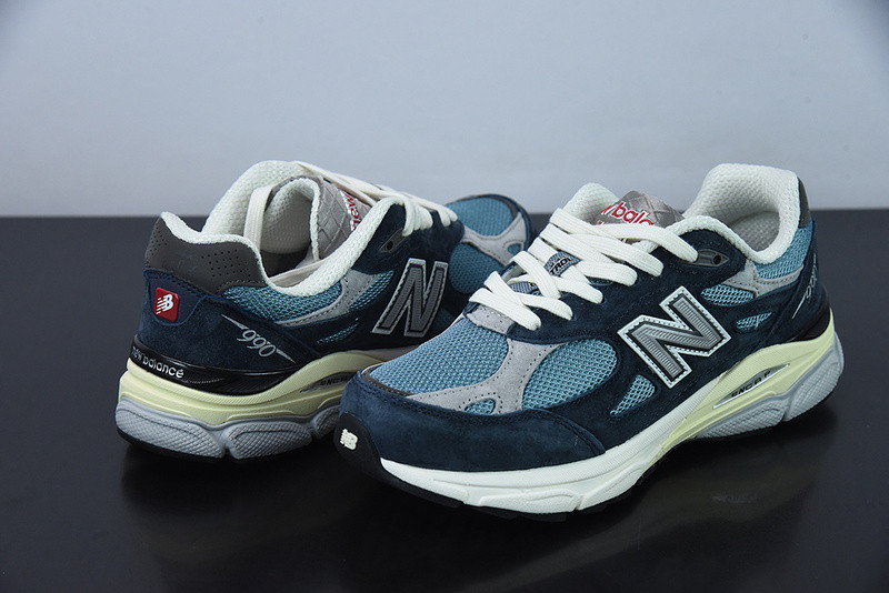 new balance sneaker