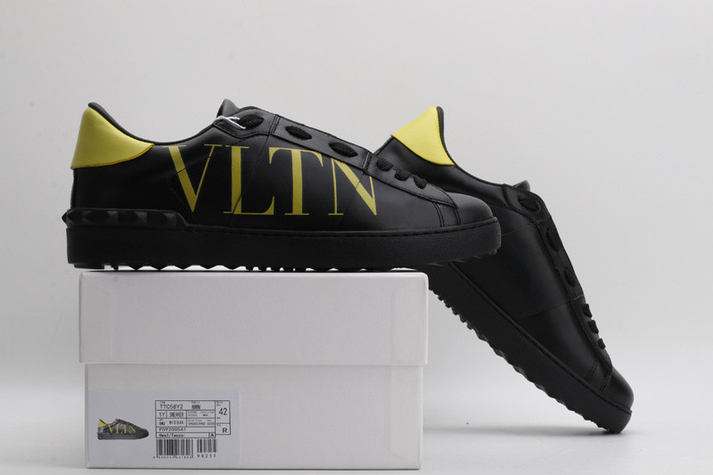 valentino garavani sneaker