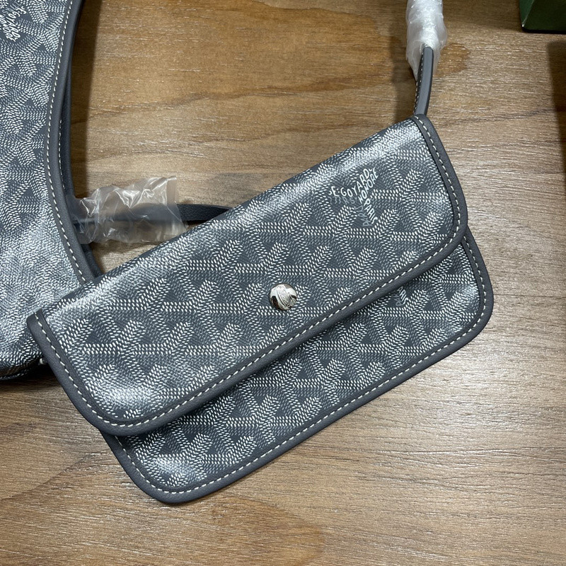 GOYARD PURSE