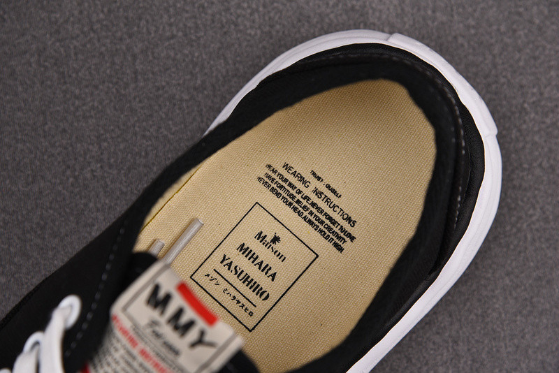 Ma*s*n mihara yasuhiro sneaker