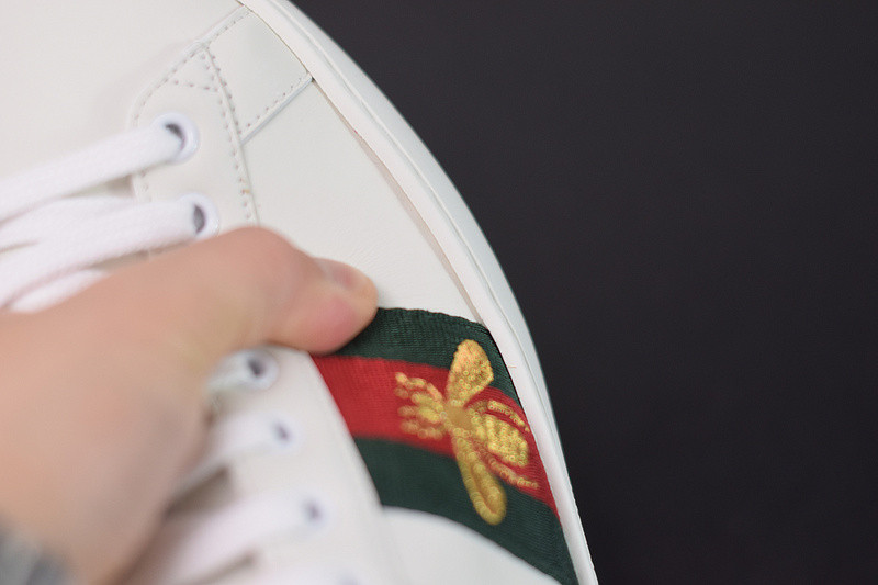 g*u*i ace embroidered low-top sneaker