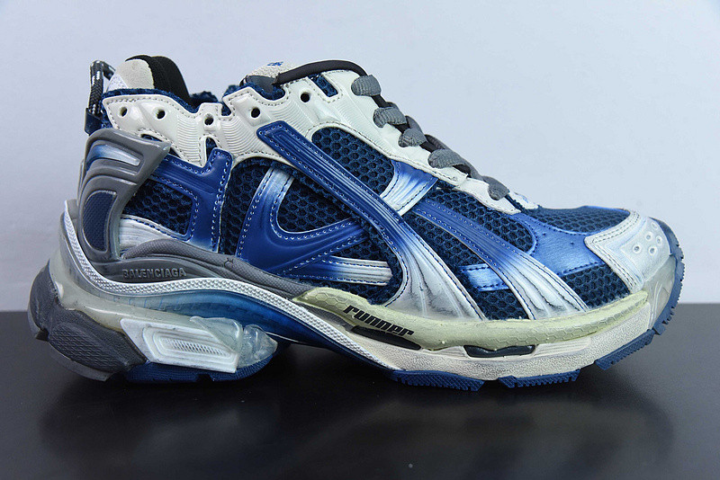 Ba*len*cia*ga runner sneaker