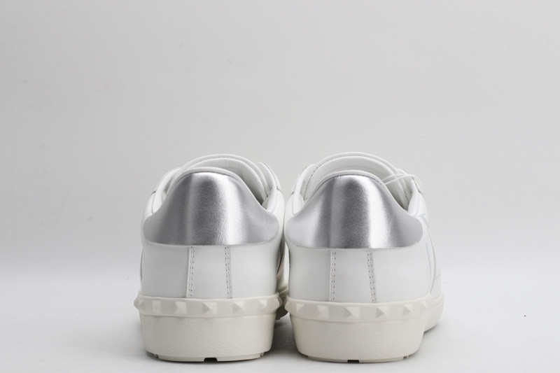 valentino garavani sneaker