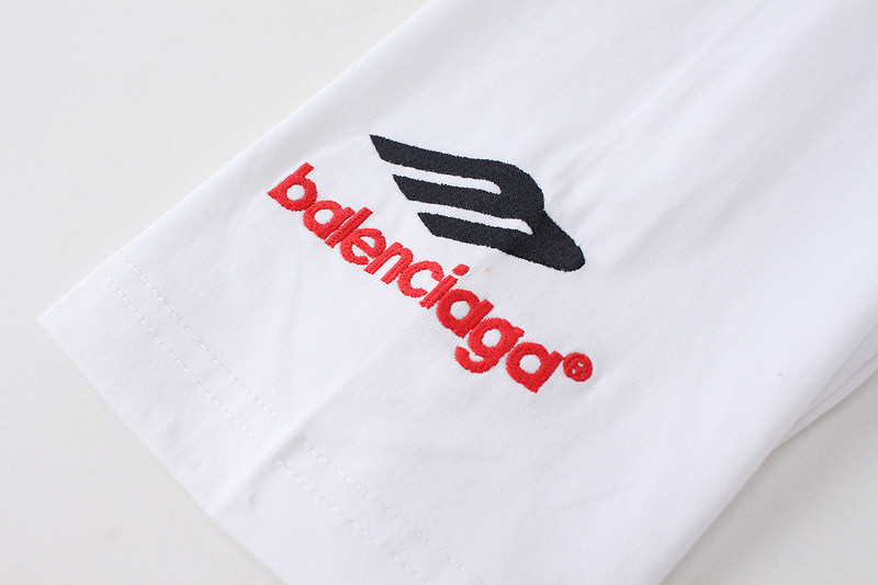 Ba*len*cia*ga clothes