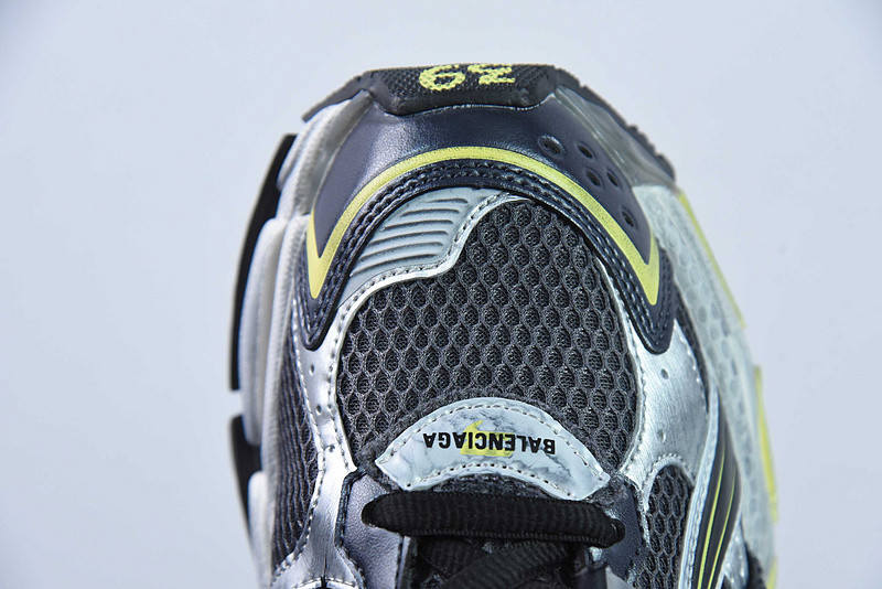 Ba*len*cia*ga runner sneaker