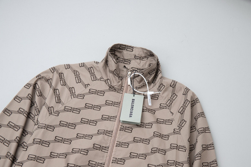 Ba*len*cia*ga clothes