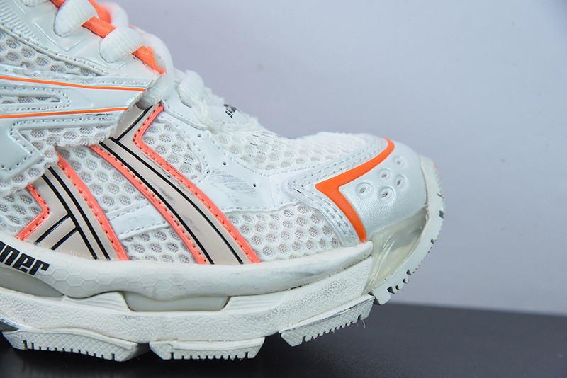 Ba*len*cia*ga runner sneaker