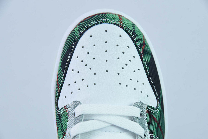 nike dunk low “plaid” dv0827-100