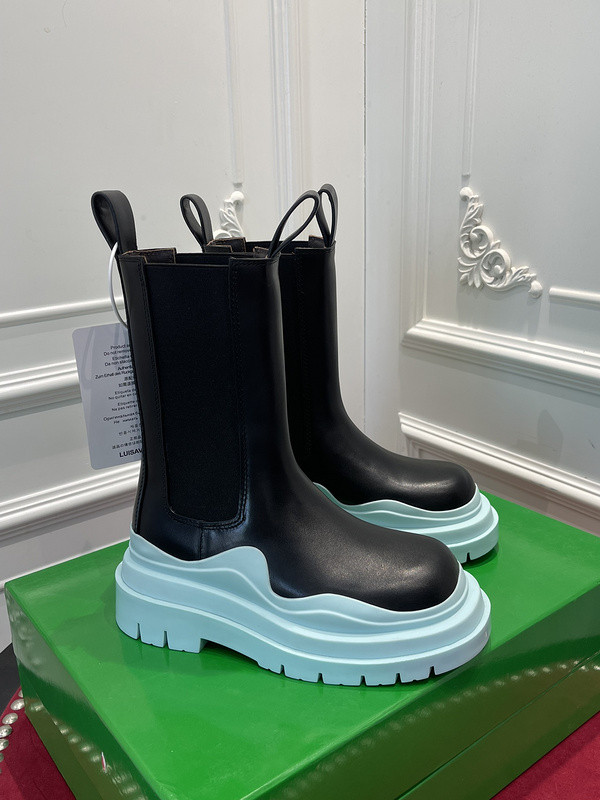 Bo*te*ga ve*ne*ta sneaker