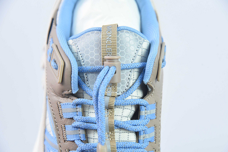 moncler trailgrip gore-tex