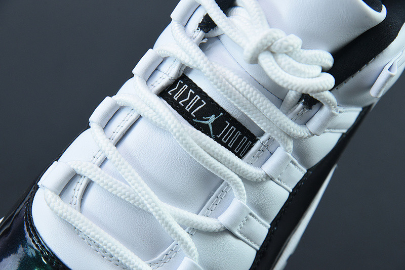 air jordan 11 retro low "emerald" 528895-145