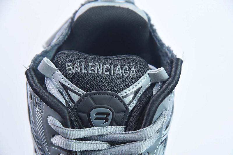 Ba*len*cia*ga runner sneaker