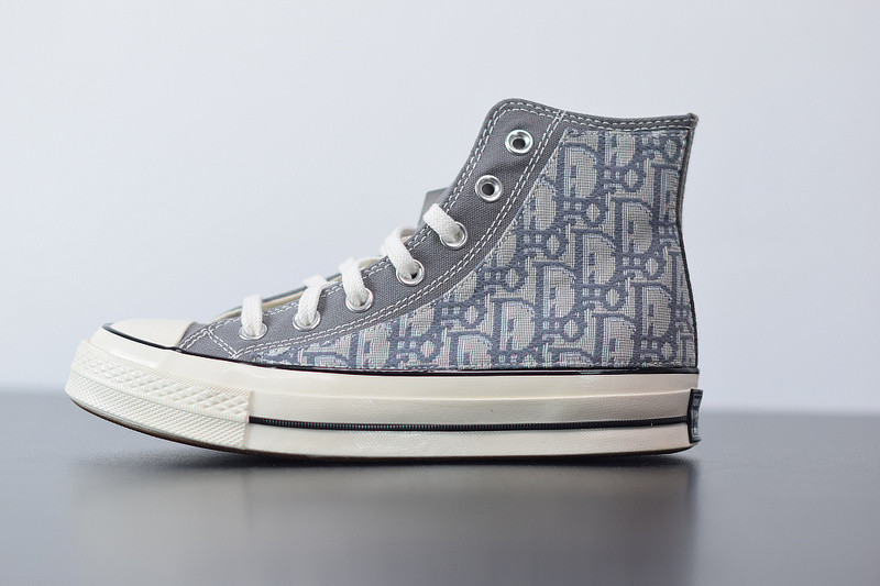 dio* x converse sneaker