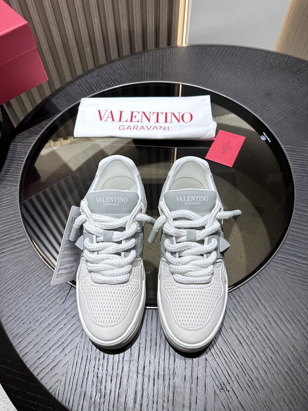 valentino sneaker