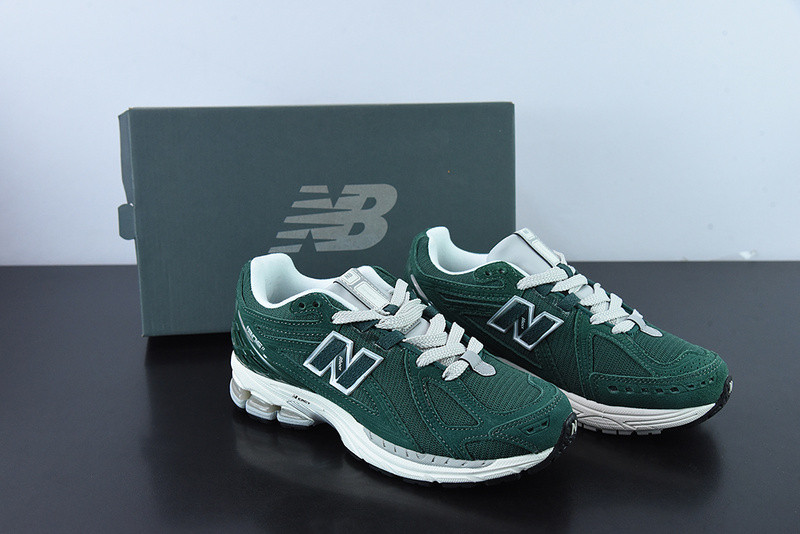new balance sneaker